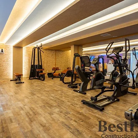 20 Cleopatra Select アパート