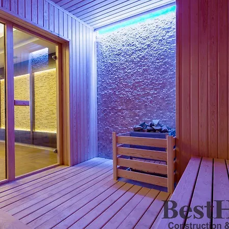 20 Cleopatra Select アパート