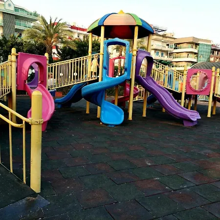 20 Cleopatra Select アパート