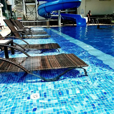 20 Cleopatra Select アパート *