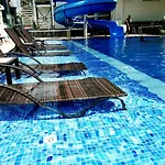 20 Cleopatra Select Apartment *